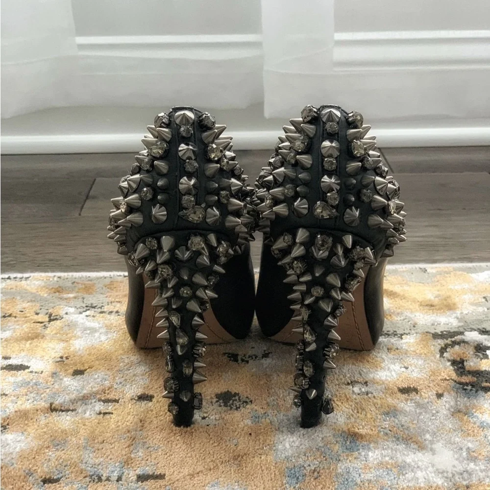 SAM EDELMAN BLACK LEATHER STUDDED HEELS - Picture 2 of 4